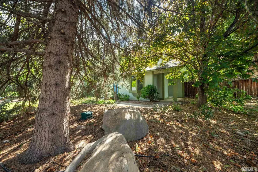 12565 Creek Crest, Reno, Nevada 89511, 3 Bedrooms Bedrooms, ,2 BathroomsBathrooms,Residential,Residential,Creek Crest,250006487