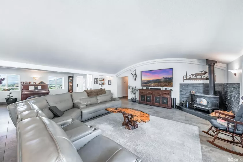 92 Manzanita, Carson City, Nevada 89706, 5 Bedrooms Bedrooms, ,5 BathroomsBathrooms,Residential,Residential,Manzanita,250006530