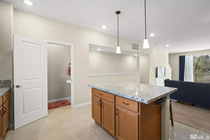 2740 Elsie Irene, Reno, Nevada 89503, 2 Bedrooms Bedrooms, ,3 BathroomsBathrooms,Residential,Residential,Elsie Irene,250005797