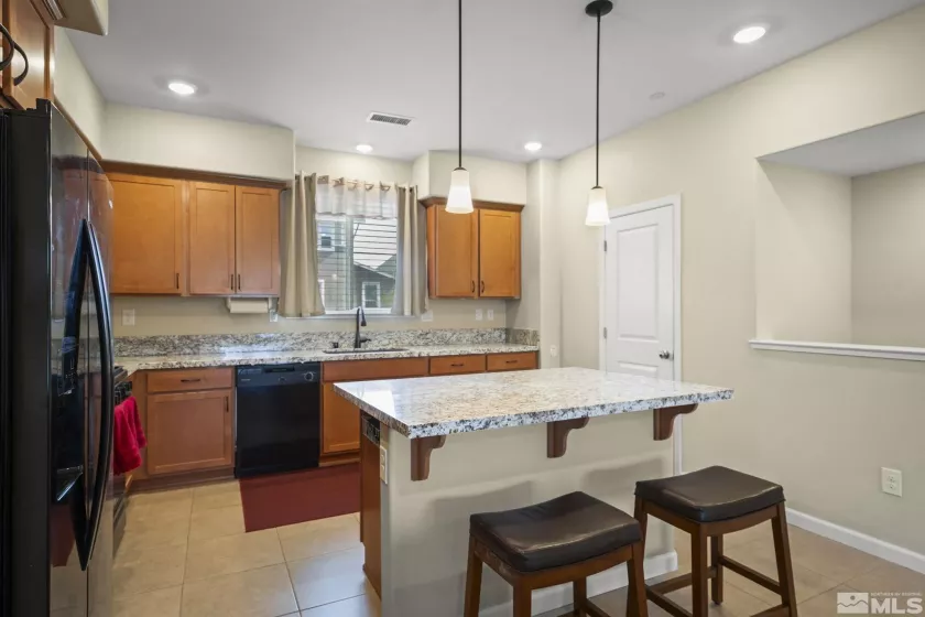 2740 Elsie Irene, Reno, Nevada 89503, 2 Bedrooms Bedrooms, ,3 BathroomsBathrooms,Residential,Residential,Elsie Irene,250005797