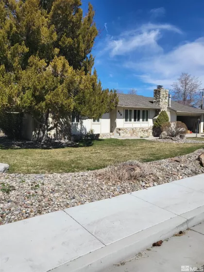 828 Washington, Carson City, Nevada 89703, 3 Bedrooms Bedrooms, ,2 BathroomsBathrooms,Residential,Residential,Washington,250003747