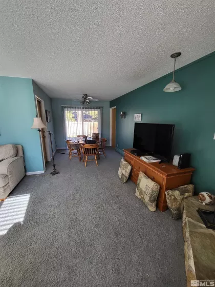 828 Washington, Carson City, Nevada 89703, 3 Bedrooms Bedrooms, ,2 BathroomsBathrooms,Residential,Residential,Washington,250003747