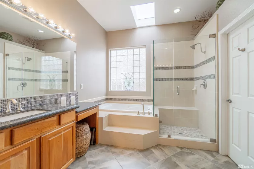 582 Echo Ridge, Reno, Nevada 89511, 4 Bedrooms Bedrooms, ,2 BathroomsBathrooms,Residential,Residential,Echo Ridge,250003754