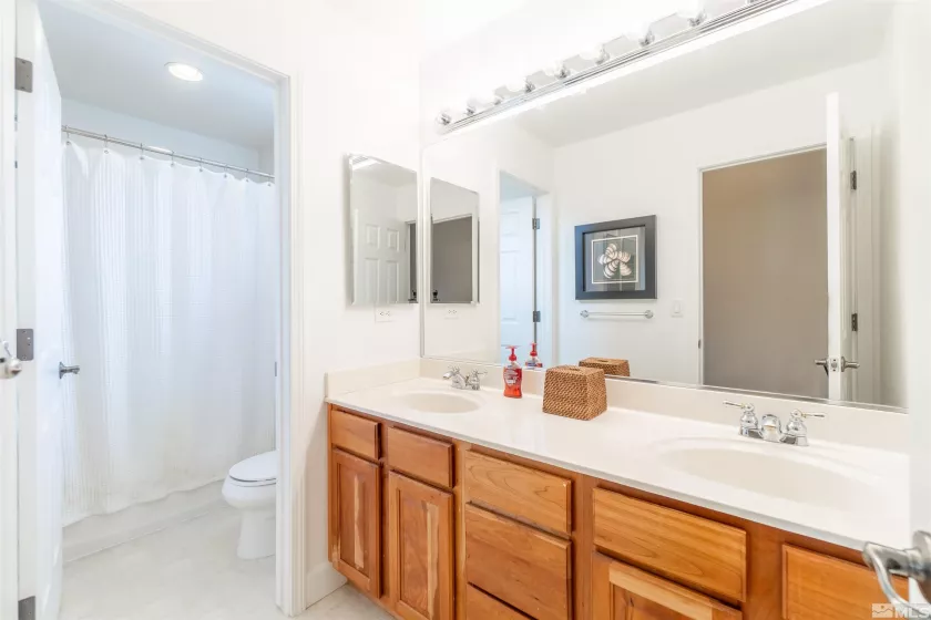 582 Echo Ridge, Reno, Nevada 89511, 4 Bedrooms Bedrooms, ,2 BathroomsBathrooms,Residential,Residential,Echo Ridge,250003754