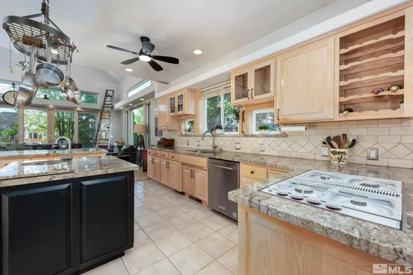 971 Fieldgate, Gardnerville, Nevada 89460, 3 Bedrooms Bedrooms, ,4 BathroomsBathrooms,Residential,Residential,Fieldgate,250006515