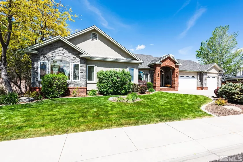 971 Fieldgate, Gardnerville, Nevada 89460, 3 Bedrooms Bedrooms, ,4 BathroomsBathrooms,Residential,Residential,Fieldgate,250006515