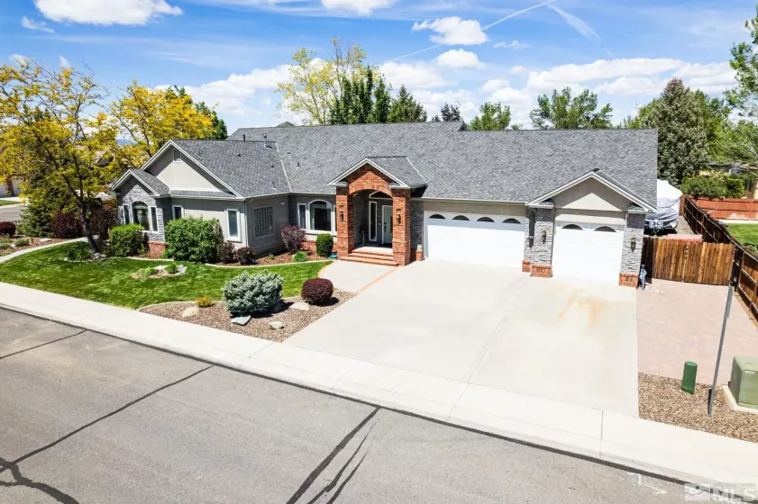 971 Fieldgate, Gardnerville, Nevada 89460, 3 Bedrooms Bedrooms, ,4 BathroomsBathrooms,Residential,Residential,Fieldgate,250006515