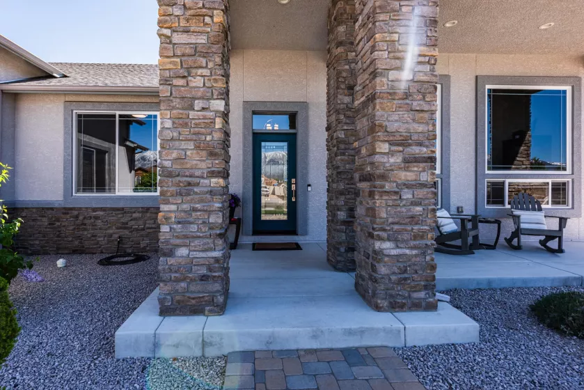 1023 Sun Crest, Gardnerville, Nevada 89460, 4 Bedrooms Bedrooms, ,3 BathroomsBathrooms,Residential,Residential,Sun Crest,250050011