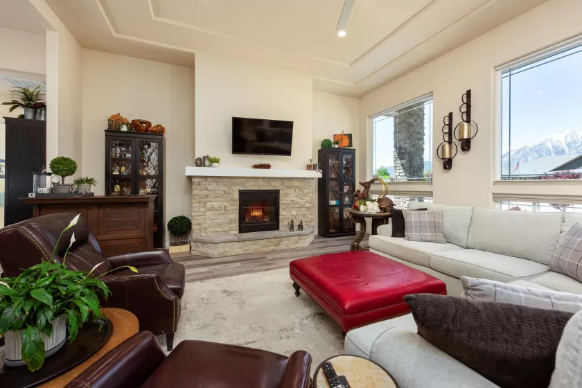 1023 Sun Crest, Gardnerville, Nevada 89460, 4 Bedrooms Bedrooms, ,3 BathroomsBathrooms,Residential,Residential,Sun Crest,250050011