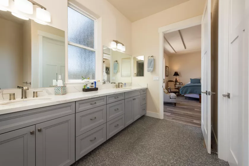 1023 Sun Crest, Gardnerville, Nevada 89460, 4 Bedrooms Bedrooms, ,3 BathroomsBathrooms,Residential,Residential,Sun Crest,250050011