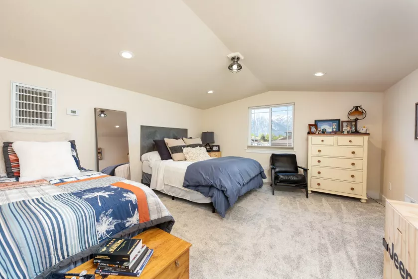 1023 Sun Crest, Gardnerville, Nevada 89460, 4 Bedrooms Bedrooms, ,3 BathroomsBathrooms,Residential,Residential,Sun Crest,250050011