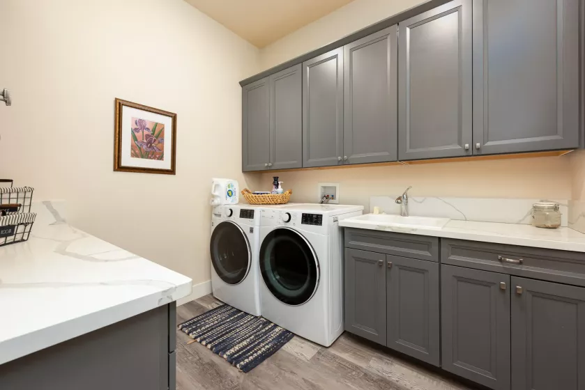 1023 Sun Crest, Gardnerville, Nevada 89460, 4 Bedrooms Bedrooms, ,3 BathroomsBathrooms,Residential,Residential,Sun Crest,250050011