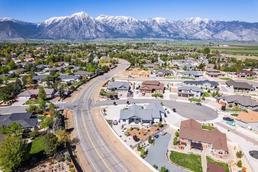 1023 Sun Crest, Gardnerville, Nevada 89460, 4 Bedrooms Bedrooms, ,3 BathroomsBathrooms,Residential,Residential,Sun Crest,250050011