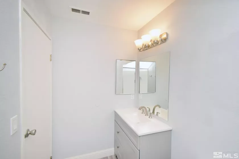 3230 Wedekind, Sparks, Nevada 89431, 2 Bedrooms Bedrooms, ,3 BathroomsBathrooms,Residential,Residential,Wedekind,250006501