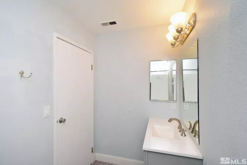 3230 Wedekind, Sparks, Nevada 89431, 2 Bedrooms Bedrooms, ,3 BathroomsBathrooms,Residential,Residential,Wedekind,250006501
