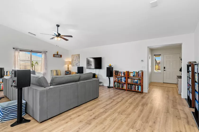 1390 Tule Peak, Carson City, Nevada 89701, 4 Bedrooms Bedrooms, ,3 BathroomsBathrooms,Residential,Residential,Tule Peak,250050013