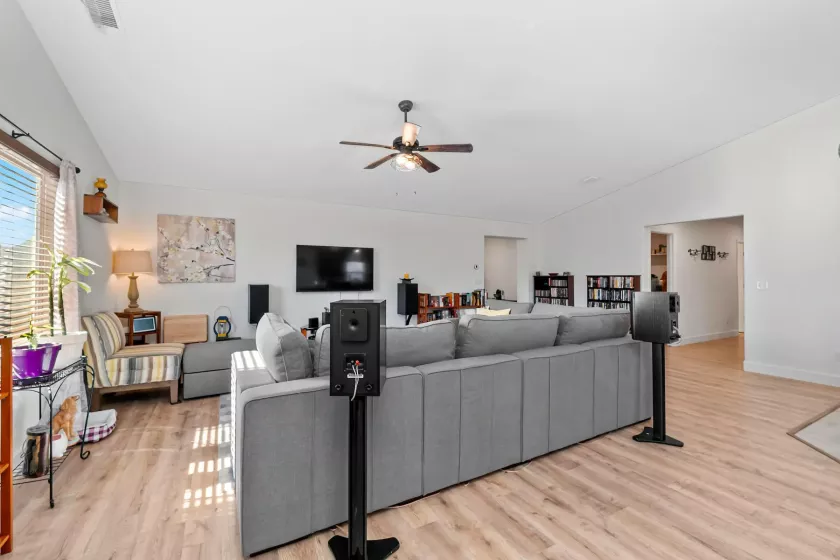 1390 Tule Peak, Carson City, Nevada 89701, 4 Bedrooms Bedrooms, ,3 BathroomsBathrooms,Residential,Residential,Tule Peak,250050013