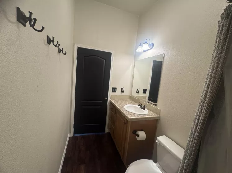 9485 Zaring, Winnemucca, Nevada 89445, 4 Bedrooms Bedrooms, ,3 BathroomsBathrooms,Residential,Residential,Zaring,250050026