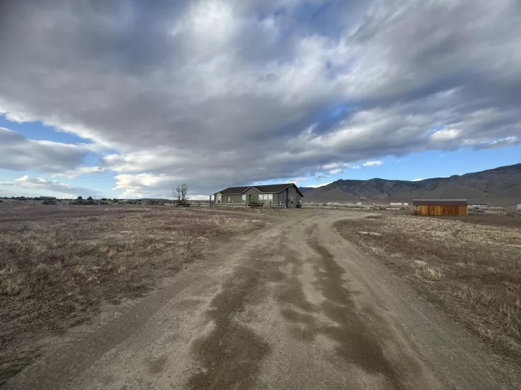 9485 Zaring, Winnemucca, Nevada 89445, 4 Bedrooms Bedrooms, ,3 BathroomsBathrooms,Residential,Residential,Zaring,250050026
