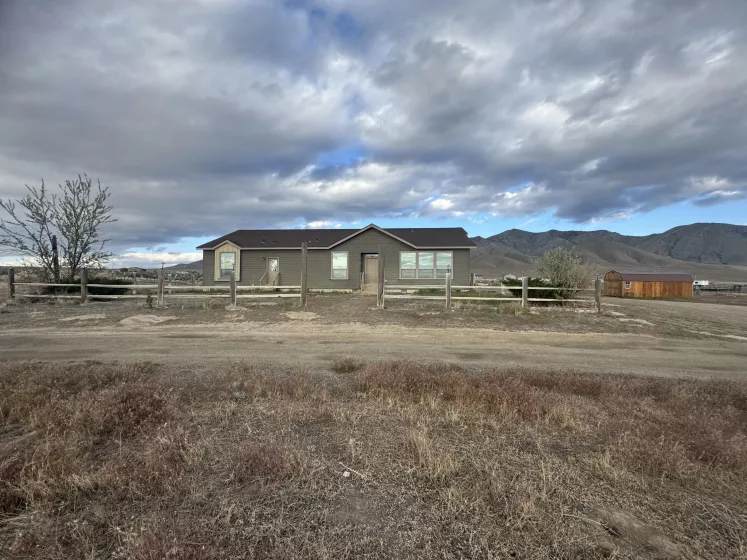 9485 Zaring, Winnemucca, Nevada 89445, 4 Bedrooms Bedrooms, ,3 BathroomsBathrooms,Residential,Residential,Zaring,250050026