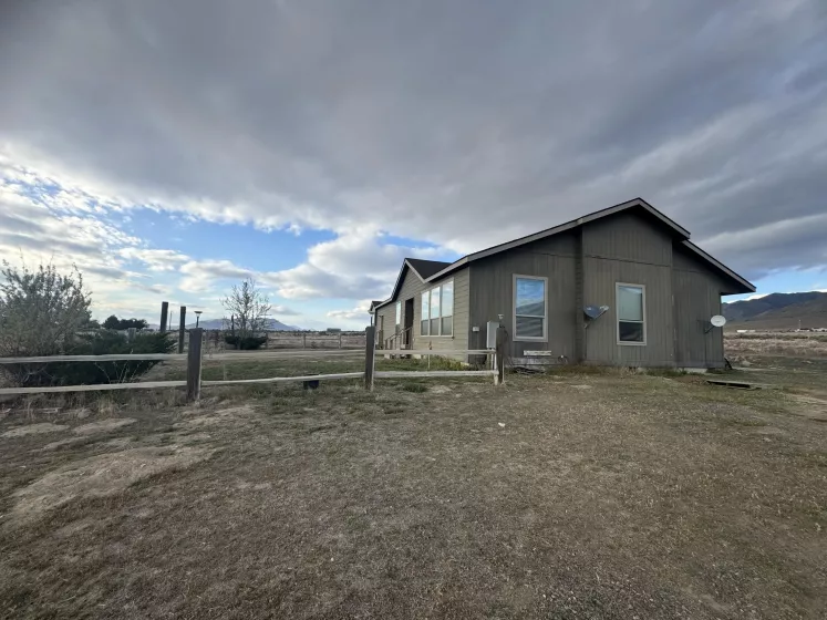 9485 Zaring, Winnemucca, Nevada 89445, 4 Bedrooms Bedrooms, ,3 BathroomsBathrooms,Residential,Residential,Zaring,250050026