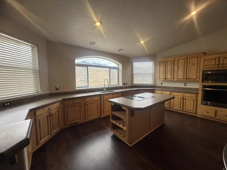 9485 Zaring, Winnemucca, Nevada 89445, 4 Bedrooms Bedrooms, ,3 BathroomsBathrooms,Residential,Residential,Zaring,250050026