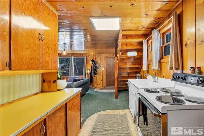 3608 Aspen, South Lake Tahoe, California 96150, 2 Bedrooms Bedrooms, ,1 BathroomBathrooms,Residential,Residential,Aspen,250004980