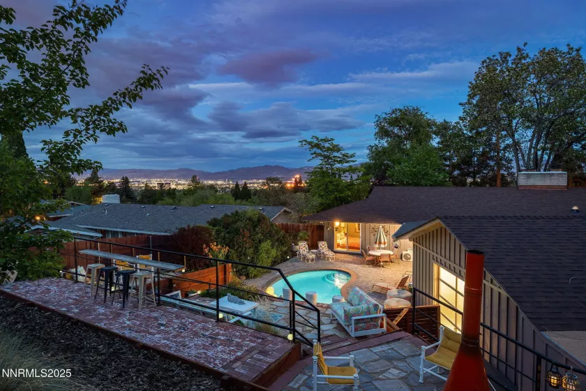 2135 Skyline, Reno, Nevada 89509, 3 Bedrooms Bedrooms, ,3 BathroomsBathrooms,Residential,Residential,Skyline,250006502