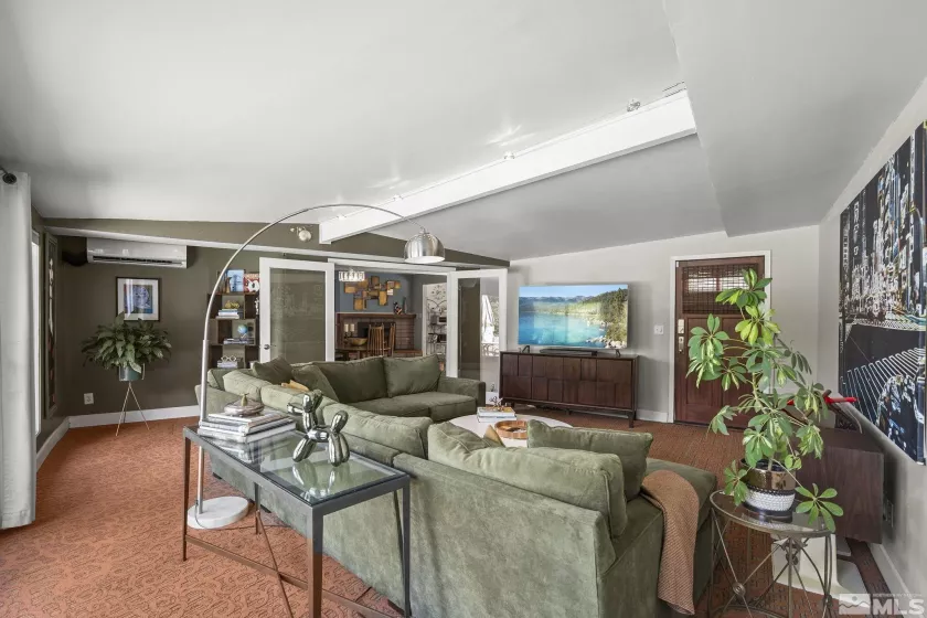 2135 Skyline, Reno, Nevada 89509, 3 Bedrooms Bedrooms, ,3 BathroomsBathrooms,Residential,Residential,Skyline,250006502