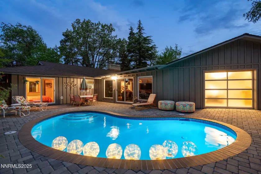 2135 Skyline, Reno, Nevada 89509, 3 Bedrooms Bedrooms, ,3 BathroomsBathrooms,Residential,Residential,Skyline,250006502