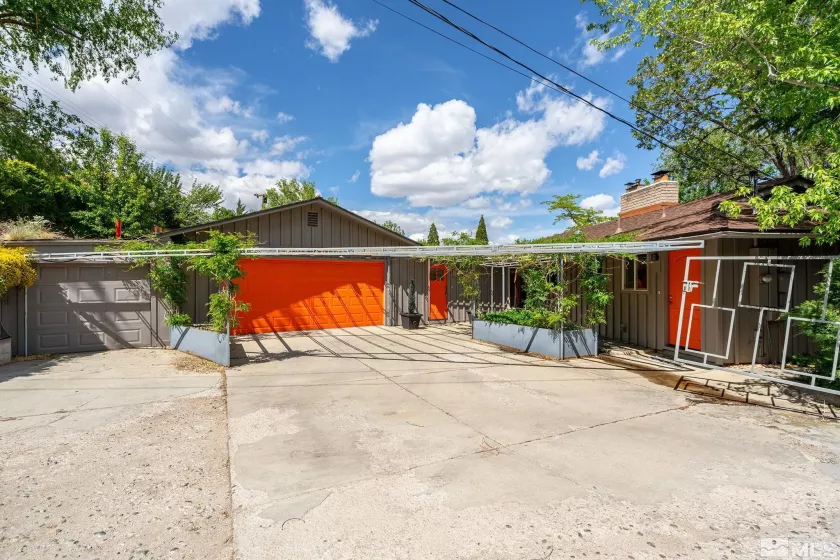 2135 Skyline, Reno, Nevada 89509, 3 Bedrooms Bedrooms, ,3 BathroomsBathrooms,Residential,Residential,Skyline,250006502