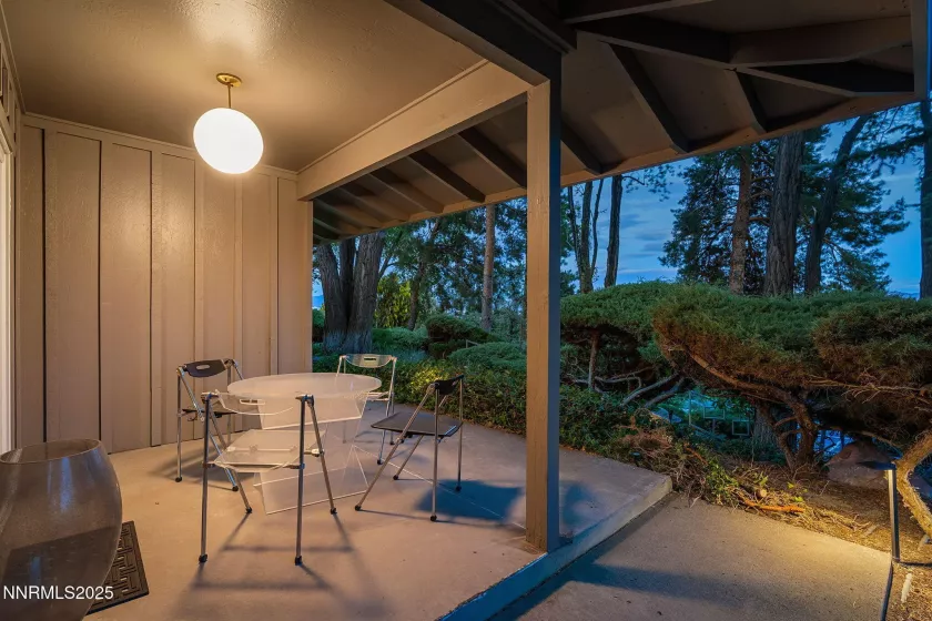 2135 Skyline, Reno, Nevada 89509, 3 Bedrooms Bedrooms, ,3 BathroomsBathrooms,Residential,Residential,Skyline,250006502