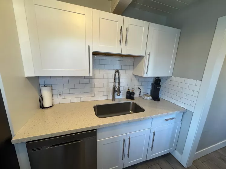 565 Denslowe, Reno, Nevada 89512, ,Residential Income,Residential,Denslowe,250050077