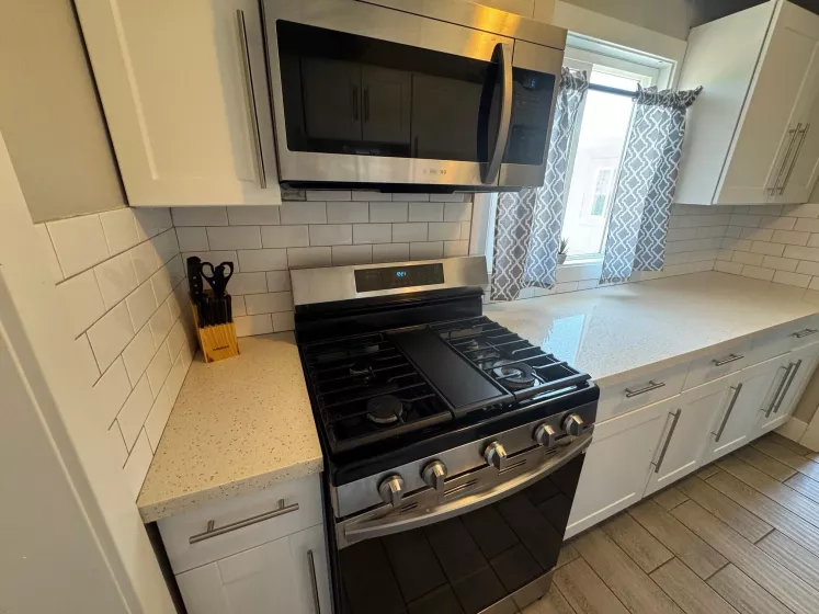 565 Denslowe, Reno, Nevada 89512, ,Residential Income,Residential,Denslowe,250050077