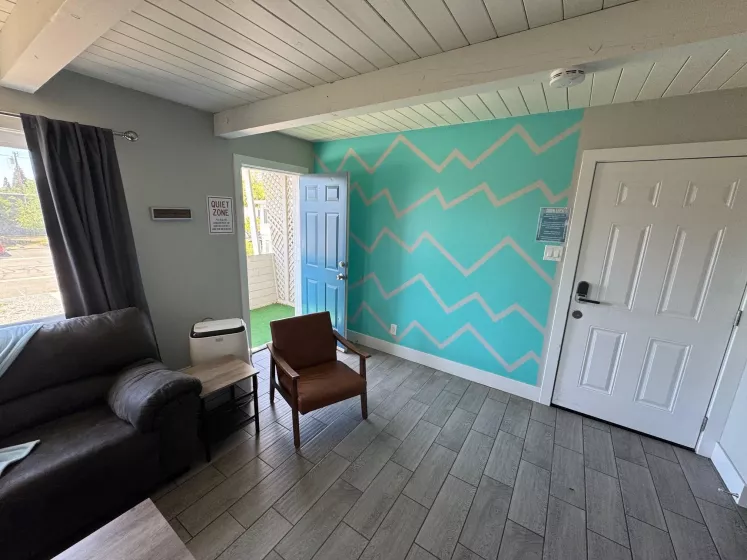 565 Denslowe, Reno, Nevada 89512, ,Residential Income,Residential,Denslowe,250050077