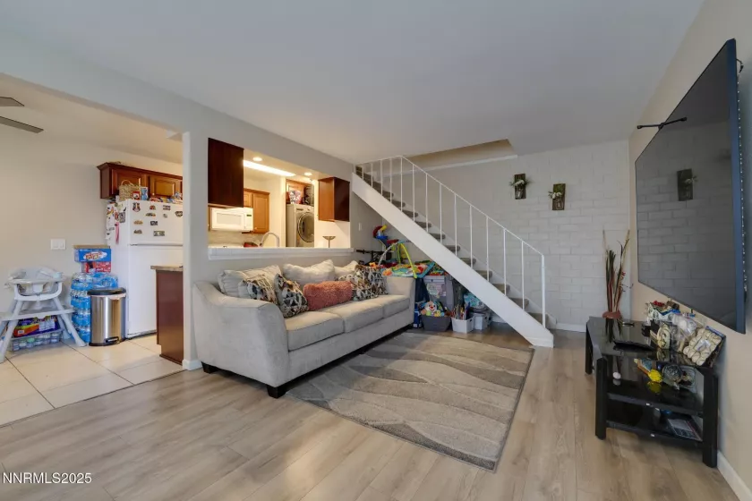 4930 Catalina, Reno, Nevada 89502, 2 Bedrooms Bedrooms, ,1 BathroomBathrooms,Residential,Residential,Catalina,250050080
