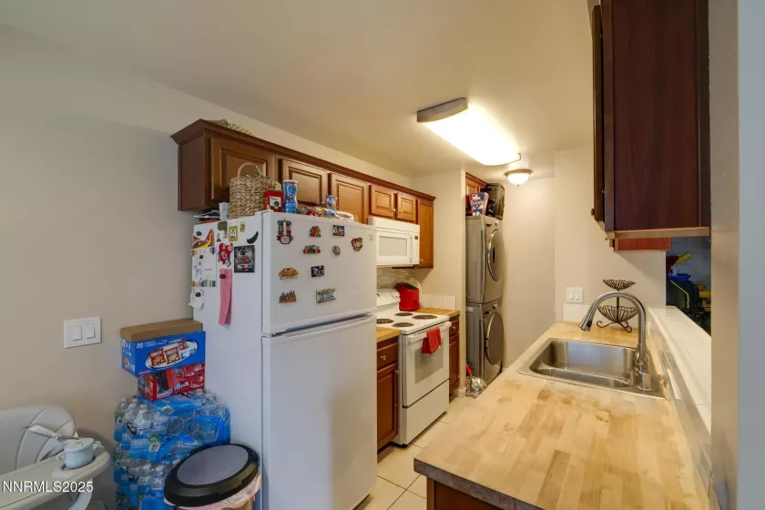 4930 Catalina, Reno, Nevada 89502, 2 Bedrooms Bedrooms, ,1 BathroomBathrooms,Residential,Residential,Catalina,250050080