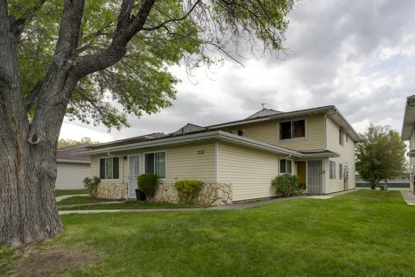 4941 Catalina, Reno, Nevada 89502, 2 Bedrooms Bedrooms, ,1 BathroomBathrooms,Residential,Residential,Catalina,250050084