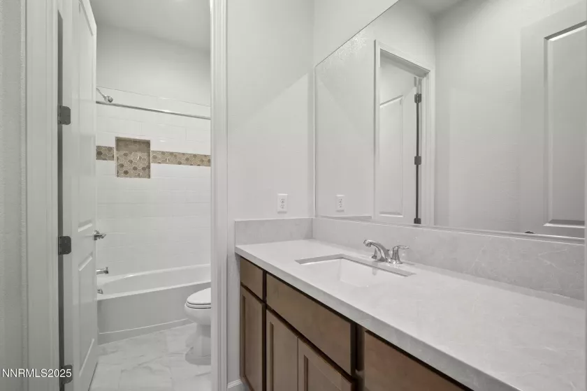 15025 Iron River, Reno, Nevada 89521, 3 Bedrooms Bedrooms, ,3 BathroomsBathrooms,Residential,Residential,Iron River,250050093