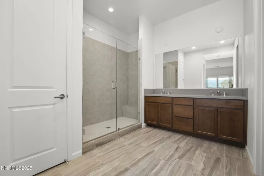 15025 Iron River, Reno, Nevada 89521, 3 Bedrooms Bedrooms, ,3 BathroomsBathrooms,Residential,Residential,Iron River,250050093