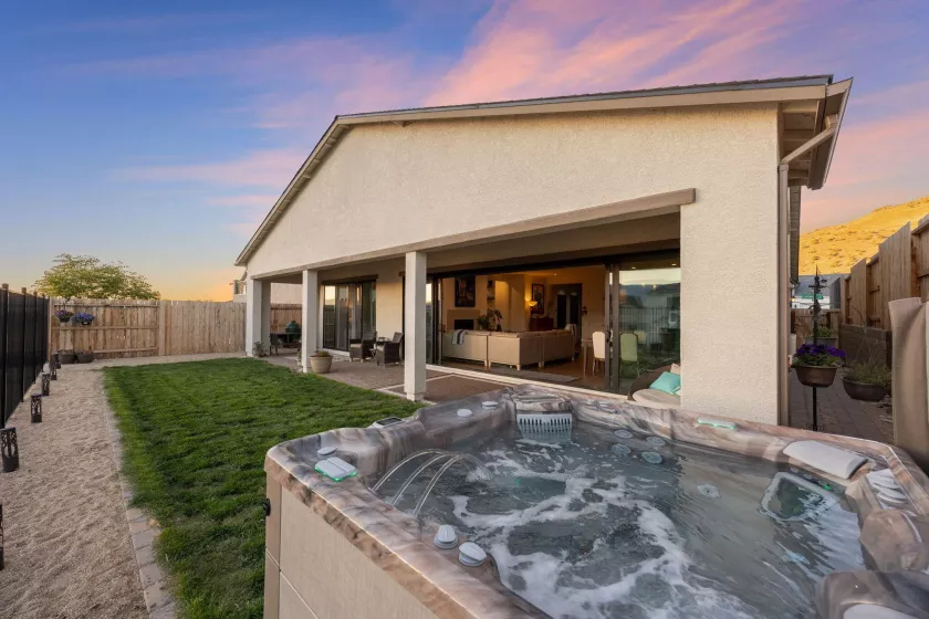 15025 Iron River, Reno, Nevada 89521, 3 Bedrooms Bedrooms, ,3 BathroomsBathrooms,Residential,Residential,Iron River,250050093