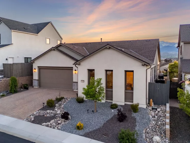 15025 Iron River, Reno, Nevada 89521, 3 Bedrooms Bedrooms, ,3 BathroomsBathrooms,Residential,Residential,Iron River,250050093