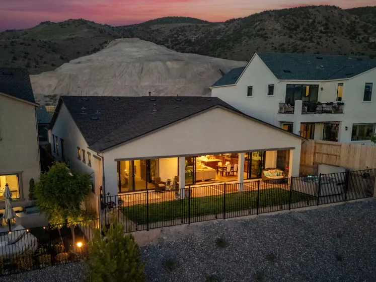 15025 Iron River, Reno, Nevada 89521, 3 Bedrooms Bedrooms, ,3 BathroomsBathrooms,Residential,Residential,Iron River,250050093