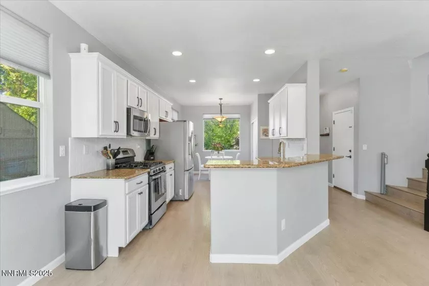 2349 Dodge, Sparks, Nevada 89436, 4 Bedrooms Bedrooms, ,3 BathroomsBathrooms,Residential,Residential,Dodge,250050095