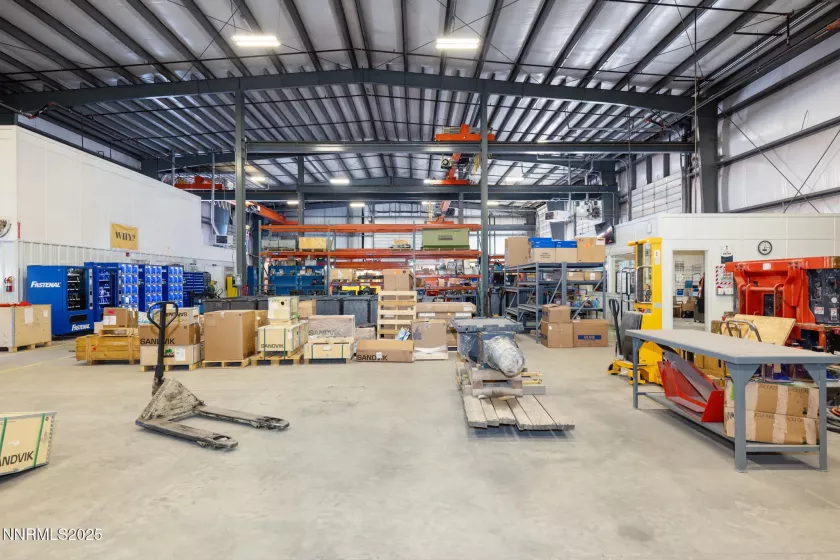 2575 Alta Vista, Elko, Nevada 89801, ,Commercial Lease,Manufactured,Alta Vista,250050098