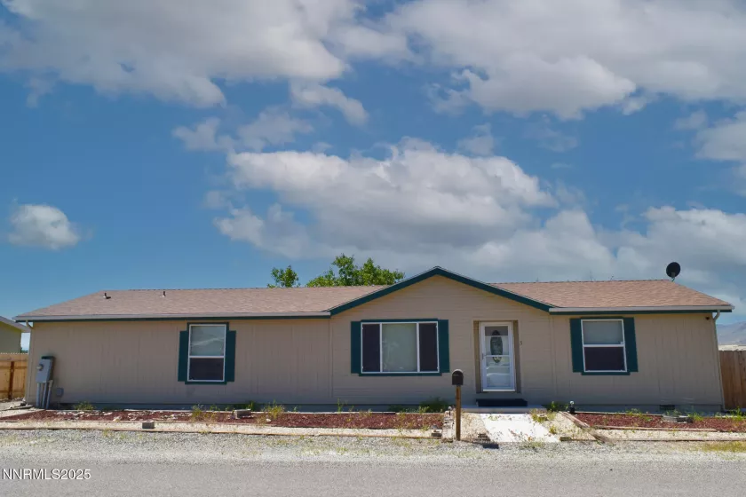 3 Smoke Tree, Yerington, Nevada 89447, 3 Bedrooms Bedrooms, ,2 BathroomsBathrooms,Residential,Residential,Smoke Tree,250050106