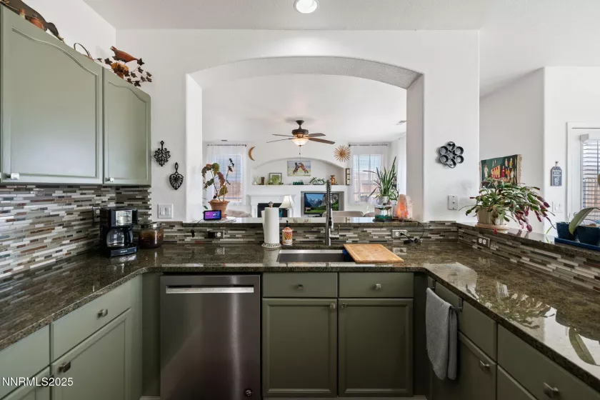 1501 Riverpark, Dayton, Nevada 89403, 3 Bedrooms Bedrooms, ,2 BathroomsBathrooms,Residential,Residential,Riverpark,250050107
