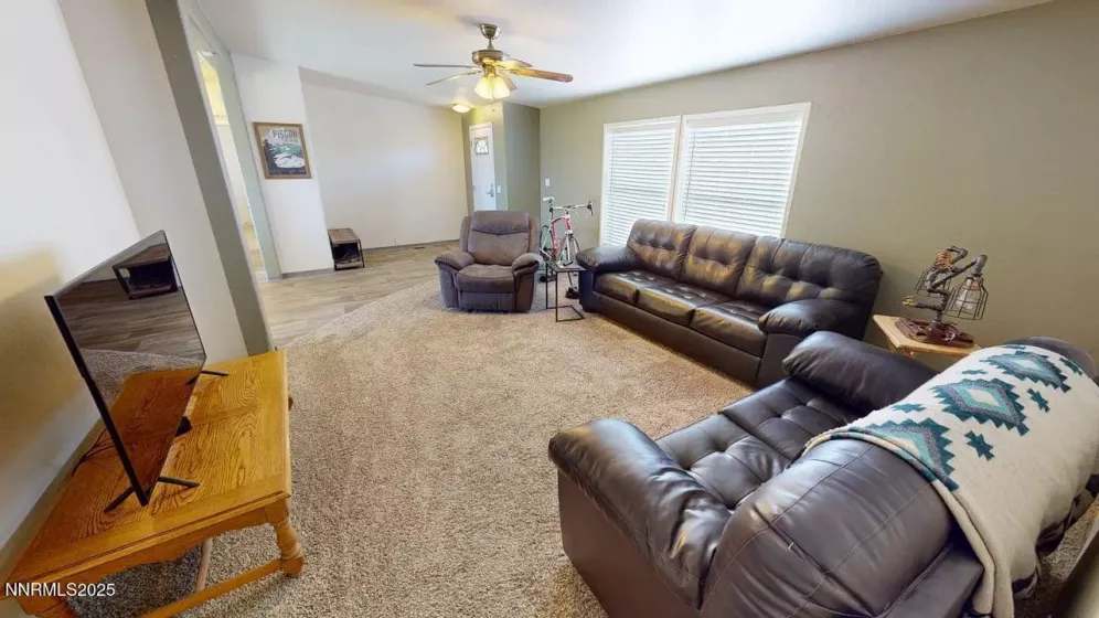 100 Mount Lewis, Battle Mountain, Nevada 89820, 3 Bedrooms Bedrooms, ,2 BathroomsBathrooms,Residential,Residential,Mount Lewis,250050110