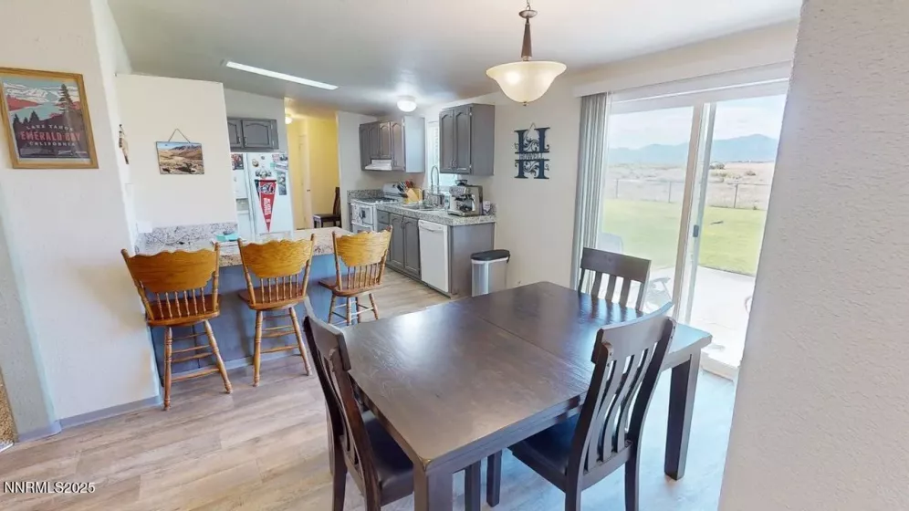 100 Mount Lewis, Battle Mountain, Nevada 89820, 3 Bedrooms Bedrooms, ,2 BathroomsBathrooms,Residential,Residential,Mount Lewis,250050110