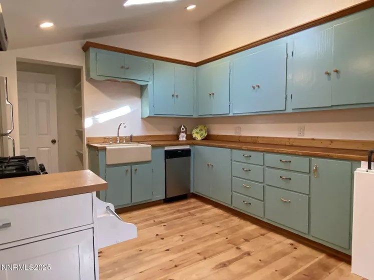 1303 Division, Carson City, Nevada 89703, 3 Bedrooms Bedrooms, ,2 BathroomsBathrooms,Residential,Residential,Division,250050112